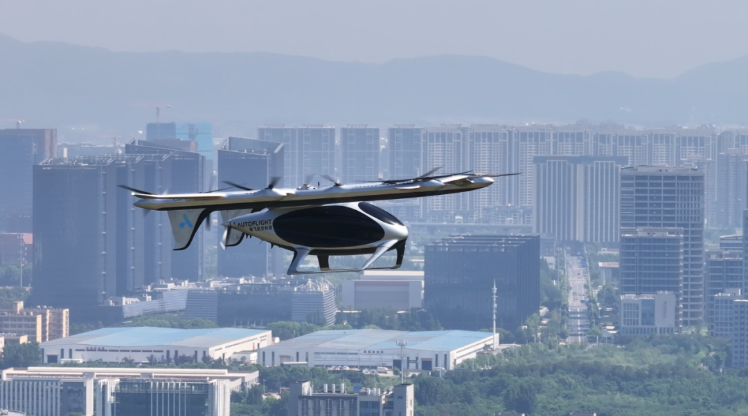  峰飛航空完成噸級以上eVTOL “空中出租車” 往返飛行10分鐘，跨長江首飛(圖2)