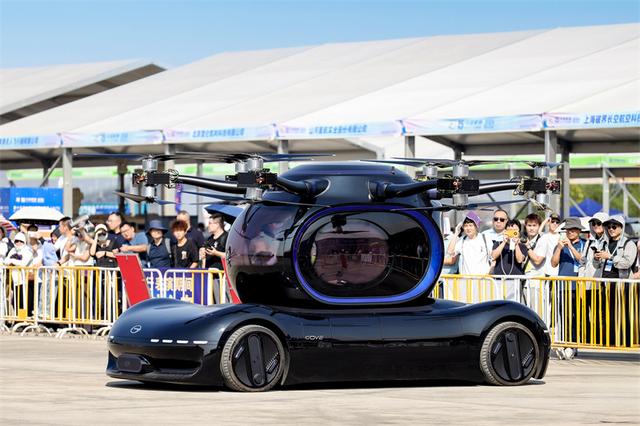 起飛！廣汽飛行汽車GOVE亮相2024珠海航展(圖2)