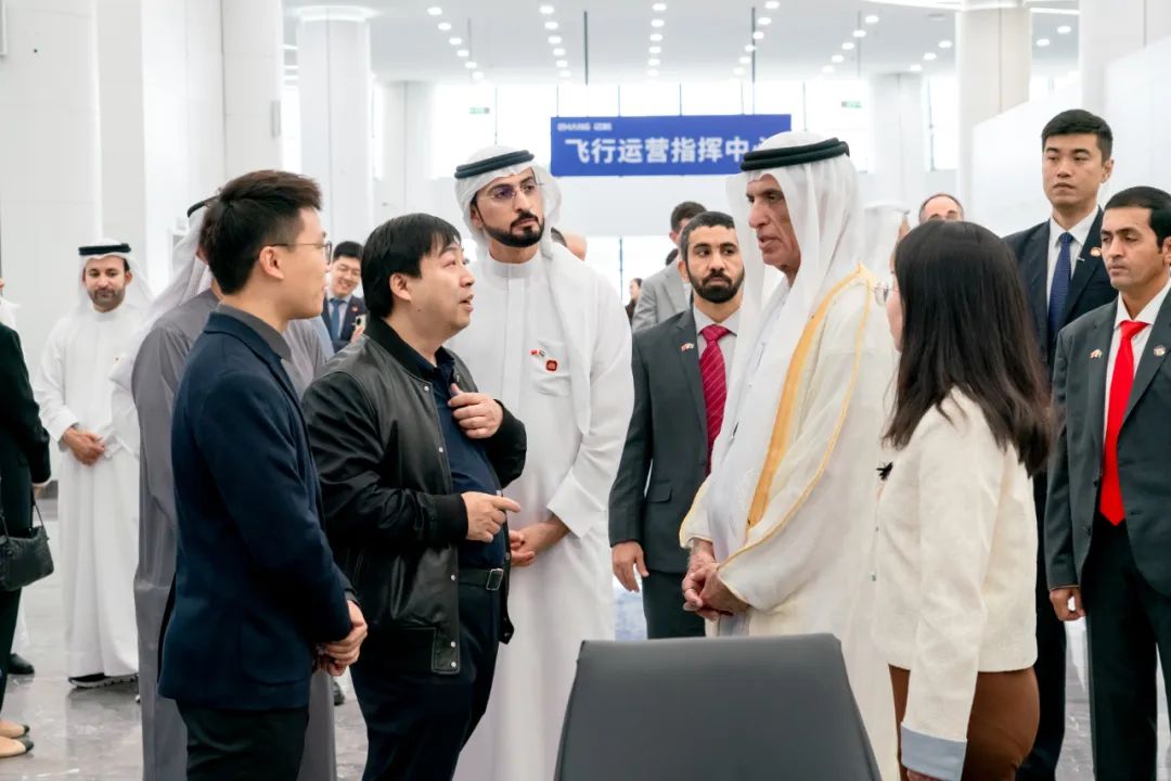 阿聯(lián)酋哈伊馬角酋長一行到訪億航智能，共謀城市空中交通發(fā)展新機(jī)遇(圖3)
