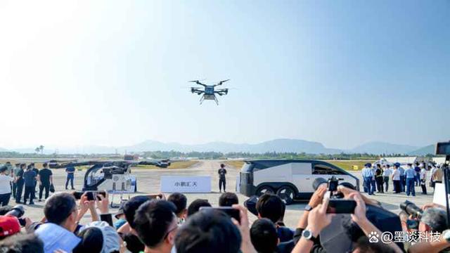 “未來出行新高度：小鵬‘陸空航母’登陸CES 2025，帶你飛！”(圖2)