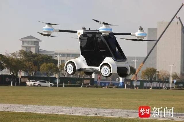 會(huì)飛的汽車長啥樣？東大科研團(tuán)隊(duì)打造國內(nèi)首個(gè)，獲30余家主流媒體報(bào)道！(圖3)