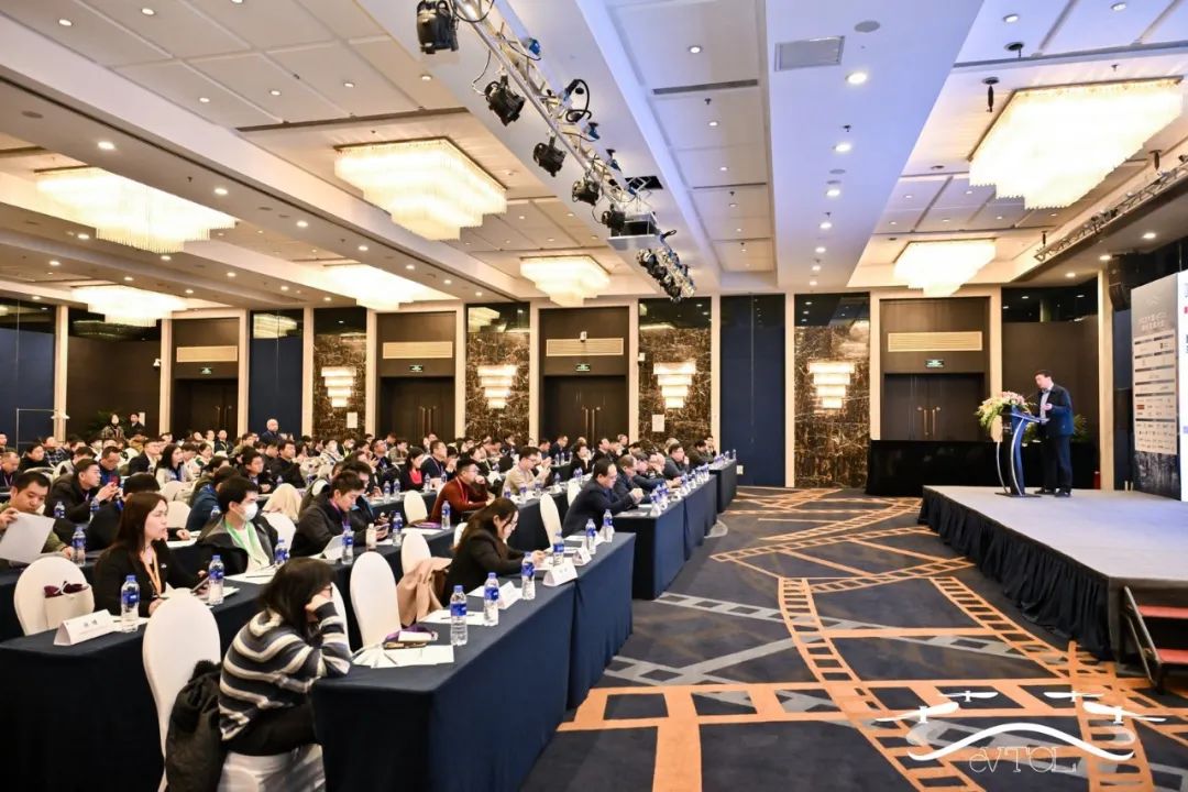 創(chuàng)新驅(qū)動(dòng)，新質(zhì)賦能 | "2025中國(guó)eVTOL創(chuàng)新發(fā)展大會(huì)"在上海圓滿落幕！(圖38)