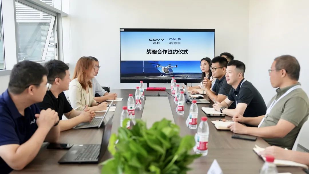 2025年8月，飛行汽車eVTOL行業(yè)在技術(shù)、認(rèn)證及合作方面取得多項(xiàng)進(jìn)展(圖9)